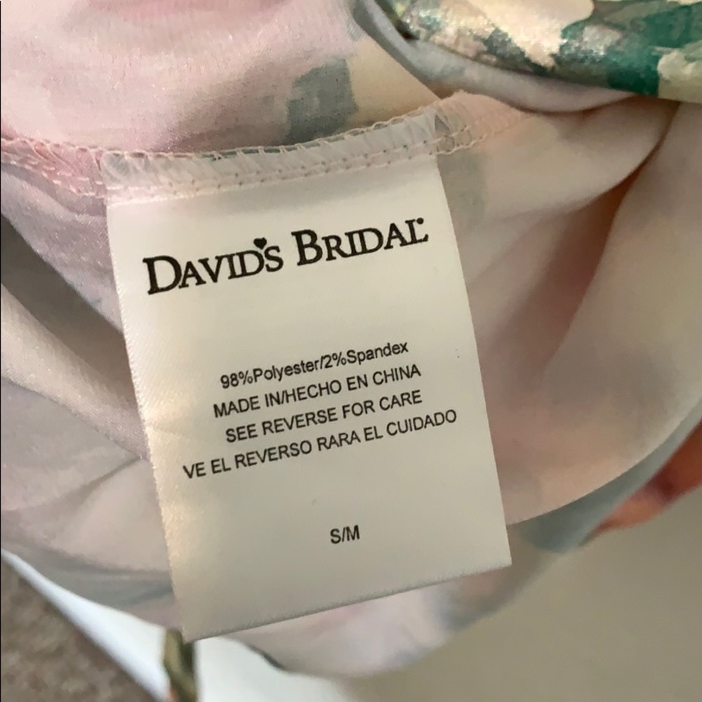 🎈David’s Bridal | Rose 🌹 Robe - Picture 9 of 10